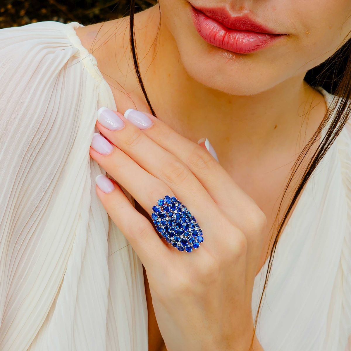 gold & diamond jewellery_449 Gold, Sapphire & Diamond Ring - Image 3
