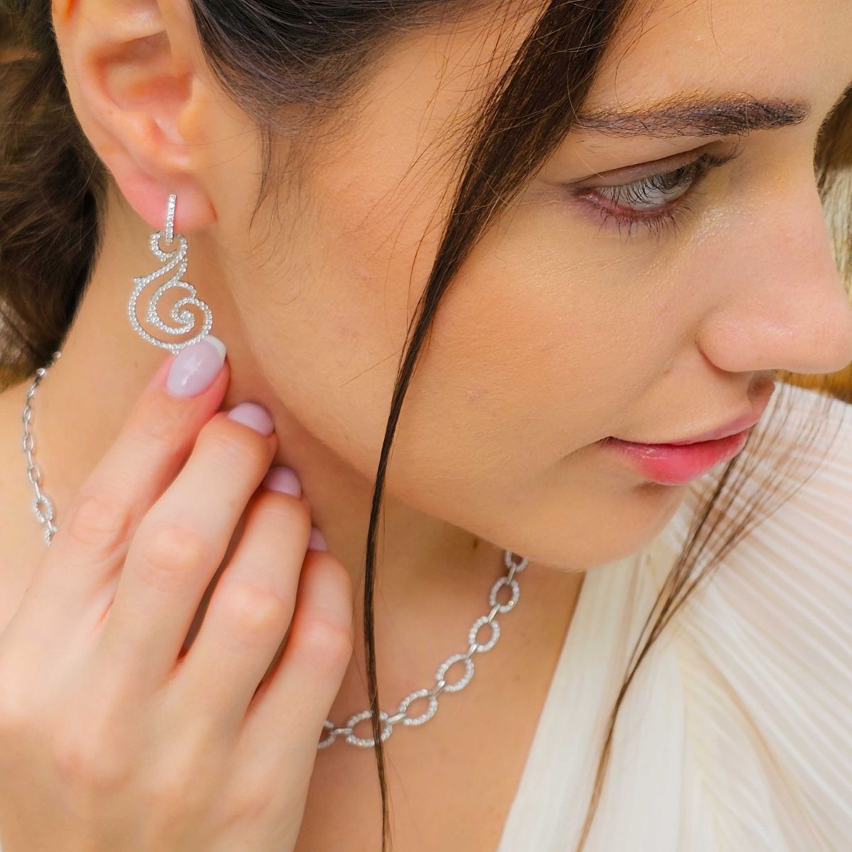 gold & diamond jewellery_294 Gold & Diamond Dangle Earrings - Image 2