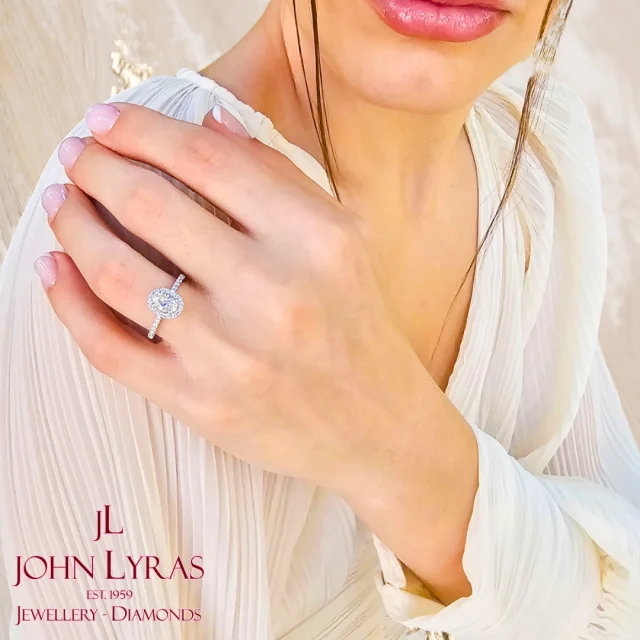 #DiamondEngagementRing #ourpreciousmoment #bridaljewellery
